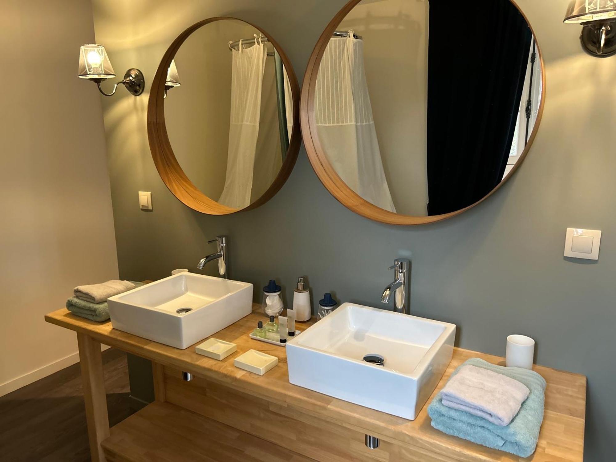 Le Manoir Du Ribardon Bed & Breakfast Neuvy-au-Houlme Eksteriør bilde